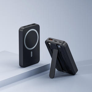 Batterie à charge magnétique avec câble intégré, capacité de 10000 mAh, power bank portable - Product Image 2