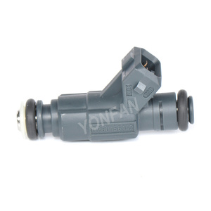 Inyector de combustible 0280156142 para VW <span class=keywords><strong>Bora</strong></span> Beetle 1,8 <span class=keywords><strong>T</strong></span> 1999-2010 06A906031BM - Product Image 1