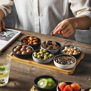 Ciotolina Rotonda in Ceramica Fatta a Mano per Salsa di Soia Aceto Ketchup Salsa BBQ e Condimenti, Scodella da Intingolo in Porcellana per Ristorante Sushi - Product Image 4