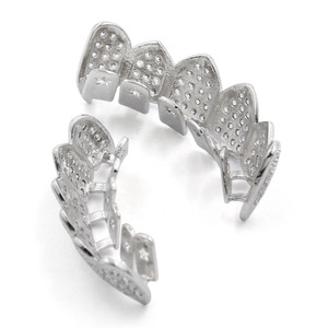 ฮิปฮอป ฟางกริลล์ซ โกลด์ ไมโคร อินเซิร์ท ชิลด์ ช็อป รูปทรงโล่ห์ สำหรับทุกเพศ ใส่ได้ทุกวัน - Product Image 4