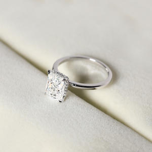 OAHLAN Anillos de Compromiso de Plata de Ley 925 de 3 CT con Solitario de Zirconia Cúbica Talla Radiante y Alianzas de Boda para Mujer - Product Image 5