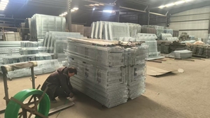 Jaula Automática Tipo H de 3 Niveles y 4 Puertas para 96 Aves, 1880x1100x1730mm, Equipo de Avicultura Galvanizado con Corte Láser - Product Image 4