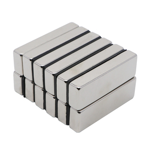 Magnete quadrato al neodimio quadrato Ndfeb 20x20x5 <span class=keywords><strong>molto</strong></span> forte in terre Rare - Product Image 2