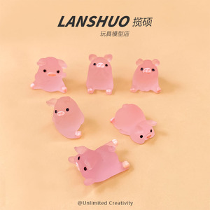 Pendentif en résine Lanshuo cochon rose miniature 3D pour la fabrication de colliers - Product Image 3