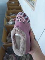Liquidation d'usine : Chaussons d'hiver en coton pour personnes âgées, brodés, chauds, respirants, amortissants, antidérapants, tailles 36-41, à 1,11 $