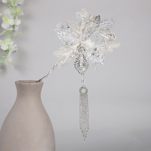 Nouveaux styles de coiffes et accessoires de mariée faits à la main en gros, épingles à cheveux et ornements capillaires luxueux et exquis pour Hanfu. - Product Image 5