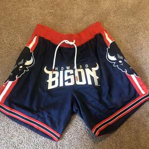 Short de basket-ball pour hommes, sublimation pour jeunes, blanc, personnalisé, vente en gros, mode, vêtements de gymnastique décontractés - Product Image 1