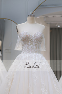 Ruolai QW01588 una linea di pizzo con perline e lacci dietro la cattedrale strascico con spalle da sposa abito abito - Product Image 5