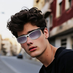 Gafas de Sol de Moda Y2K, Diseño Moderno, Protección UV400, para Hombre y Mujer - Product Image 1