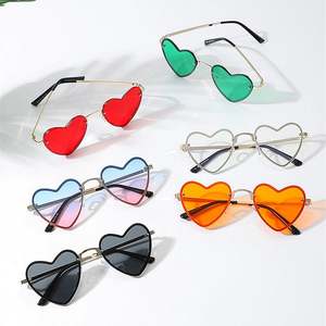 Gafas de Sol de Metal con Logotipo Personalizado, Diseño Moderno y Lindo para Fiestas, Lentes Degradadas con Protección UV400, Montura Corazón sin Aro para Mujer, 2025 - Product Image 5