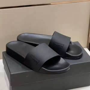 Wholesale <b>High</b> Quality Designer slippers Casual Custom Slides slippers for <b>Men</b> Luxury Leather Beach Shoes Outdoor <b>Men's</b> Sandals - Product Image 6