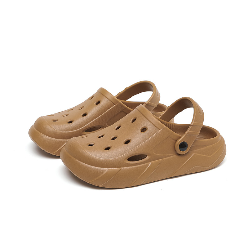 สีน้ำตาล