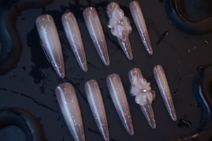 10 pièces de faux ongles longs <span class=keywords><strong>en</strong></span> ABS de haute qualité, rose amande, <span class=keywords><strong>dégradé</strong></span> Aurora, avec design d'ongles <span class=keywords><strong>arc</strong></span>-<span class=keywords><strong>en</strong></span>-<span class=keywords><strong>ciel</strong></span> blanc laiteux pour les doigts - Product Image 2