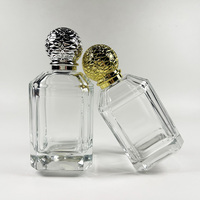 Flacon de parfum en verre de luxe de 50 ml, best-seller, design élégant, vente en gros, avec vaporisateur et emballage personnalisé