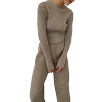 Ensemble pull-pantalon deux pièces en tricot personnalisé décontracté pour femmes col rond ensemble haut en tricot et pantalon long pull ajusté en tricot côtelé pour femmes
