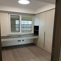 Armoire de chambre à coucher moderne personnalisable avec portes battantes et bureau intégré ; Armoire d'angle ; Armoire domestique