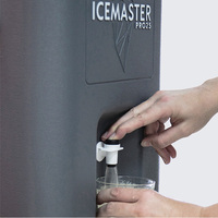 Glacière extérieure d'isolation de longue durée de Pe de chariot du logo 25l IceMaster personnalisé pour la nourriture avec les roues et la poignée