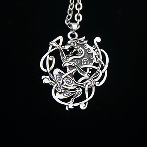 Collar con Colgante de Esqueleto Vikingo, Triskelion Medieval, Dragón, Joyería Animal Triple Celta, Cadena de Cuerda - Product Image 4