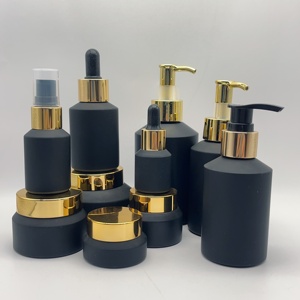 Confezione cosmetica 15g-200ml di vetro nero opaco con spalla obliqua per bottiglia d'acqua e coperchio in oro/pompa/dropper lozione Set flacone per lozione - Product Image 5