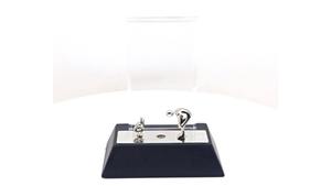 Trophée d'inspiration de couleur argent de la fabrication indienne pour une créativité exceptionnelle et des idées audacieuses dans les affaires disponibles à la vente - Product Image 2