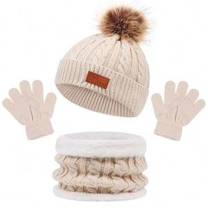 Ensemble 3 pièces bonnet, écharpe et gants en fausse fourrure tricotée pour enfants, personnalisable, chaud pour l'hiver, doux pour la peau, 100 % polyester - Product Image 5