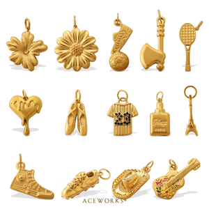 Iconos del Estilo de Vida Dorado |   Colgante de Acero Inoxidable con Baño de Oro PVD de 18K para Uso Diario, con Motivos de Música, Deportes, Amor y Fe, para la Creación de Joyas - Product Image 6