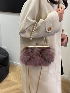 <span class=keywords><strong>Bolso</strong></span> de Mano Zeyu de Piel Sintética de Zorro con Cierre Kiss Lock, Asa de Perlas y Cadena Dorada, <span class=keywords><strong>Bolso</strong></span> de Hombro Cruzado para Mujer, Invierno, Noche, Piel Sintética Ecológica, ODM - Product Image 5