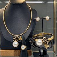 Ensemble de bijoux pour femmes en métal rose vintage avec incrustation de perles, vente en gros, pour les soirées