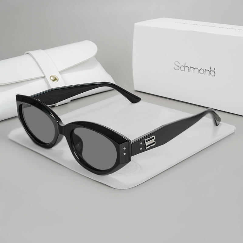 lion sunglass Trendy Stylish UV Protected Eyewear