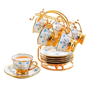 Set Tazza e Piattino <span class=keywords><strong>Vintage</strong></span> con Decorazioni Floreali e Bordo Dorato, Ideale per Casa e Regalo - Product Image 1