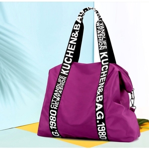 Bolso <span class=keywords><strong>de</strong></span> moda para mujer, novedad <span class=keywords><strong>de</strong></span> invierno 2023, bandolera ligera <span class=keywords><strong>de</strong></span> tela <span class=keywords><strong>de</strong></span> nailon <span class=keywords><strong>de</strong></span> gran capacidad, estilo europeo y americano - Product Image 3