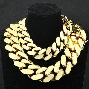 สร้อยคิวบันฮิปฮอปสุดหรูประดับเพชรโมอิสซาไนต์ เงินแท้ 925 ผ่านการทดสอบเพชร VVS1 สร้อยคิวบันแบบไมอามี่สั่งทำพิเศษ - Product Image 4