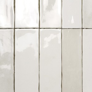 Piastrelle in Ceramica Lucida Hydra Ivory 7,5 X 30 Cm con Bordi Irregolari, Spessore 9 Mm - Product Image 4