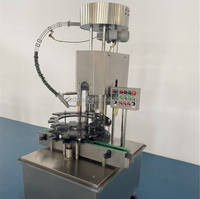 Machine de bouchage automatique compacte à tête unique pour huile d'olive, idéale pour les lignes d'embouteillage de petite et moyenne taille