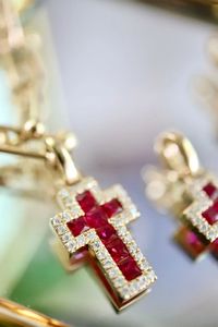 Xinfly Hiphop 18K Pure Gold 0.15ct Diamond 0.50ct Ruby <b>Cross</b> Universal Buckle Pendants Gemstone Fine Jewelry Without <b>Chain</b> - Product Image 5