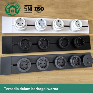 Enchufe universal de 5 pines con panel de latón y hierro en color dorado, con 2 tomas duraderas, ideal para uso residencial y general. - Product Image 5