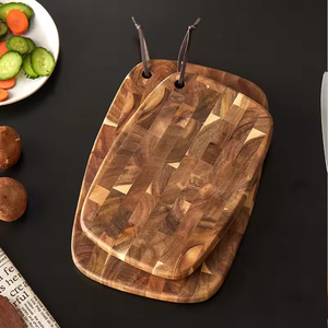 Planche à découper en bois d'acacia Conception de corde suspendue ovale à grain d'extrémité pour la cuisine pour l'utilisation de planche à fromage, viande, fruits et charcuterie - Product Image 1