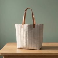 Sac fourre-tout matelassé Kantha léger, cousu artisanallement, style moderne Inde, pour femme, essentiels de voyage, fabriqué éthiquement SUR COMMANDE