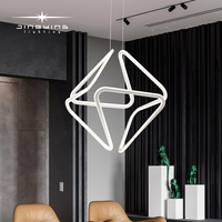 Luminaire suspendu moderne de style nordique avec construction en aluminium, lumière blanche chaude 3000K LED pour salon