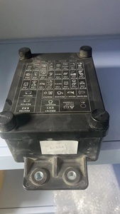 沃尔沃挖掘机备件保险丝盒14726295 VOE14726295新款EC200D EC210D EC220D EC300D EC380D EC480D - Product Image 2