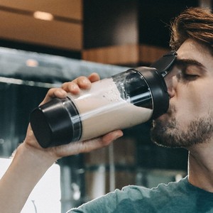 Coctelera eléctrica recargable, botella agitadora automática, ornado ixer UG - Product Image 2