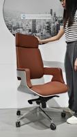 Chaise de bureau de direction moderne en cuir PU, pivotante, avec accoudoirs réglables en hauteur, vente en gros directe usine Foshan