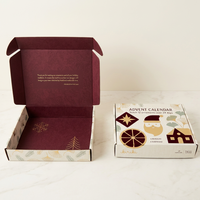 Caja de correo navideña de papel kraft corrugado con diseño de avión y copo de nieve, plegable, hecha a mano, personalizable y recuperable.