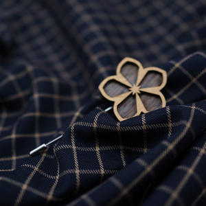 Nouveautés 2026 : Broche unisexe en <span class=keywords><strong>bois</strong></span> à motifs floraux, style vintage, idéale pour les anniversaires, cadeaux d'entreprise et articles personnels innovants - Product Image 6