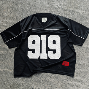 Camiseta Deportiva de Malla de Alta Calidad con Cuello en V, Logotipo Personalizado del Fabricante, Diseño de Parches, Estampado de Béisbol, Corte Recto y Holgado - Product Image 1
