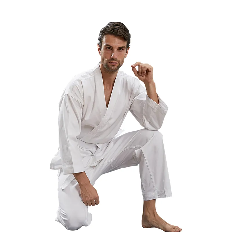 Karaté Gi blanc de haute qualité pour l'entraînement uniformes de karaté traditionnels confortables vêtements d'arts martiaux approuvés par la WKF
