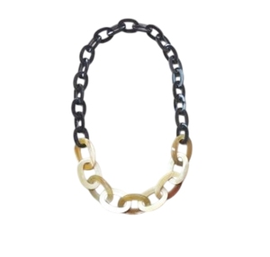 Collar Ecológico de Cuerno de Búfalo, Diseño Personalizable con Diamantes, Perlas y Cadena de Cuerda para Mujer - Product Image 1