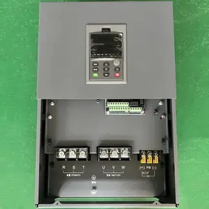 Onduleur de pompe à eau solaire 0.75-22kw convertisseur DC à AC VFD avec variateurs de vitesse du moteur de la pompe solaire