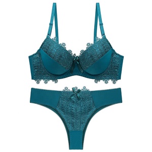 Ensemble de lingerie élégante et sexy en dentelle pour femmes, <span class=keywords><strong>grande</strong></span> <span class=keywords><strong>taille</strong></span>, nouveau style. - Product Image 4