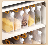 Pochettes souples personnalisées imprimées grand format avec bec verseur pour stockage d'eau, sachets plastiques stérilisables avec valve pour lait, aliments pour animaux, gelée, chewing-gum